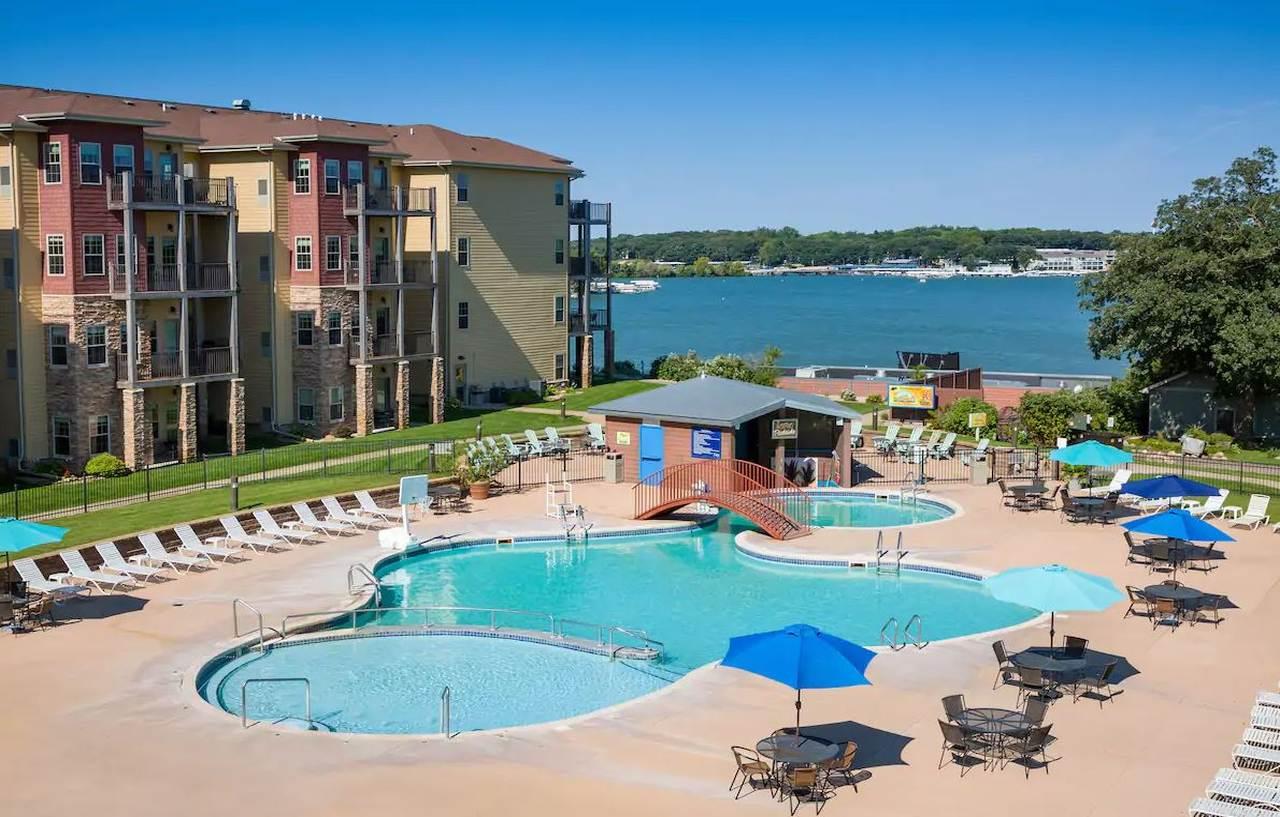 Arnolds Park Bridges Bay Resort מראה חיצוני תמונה