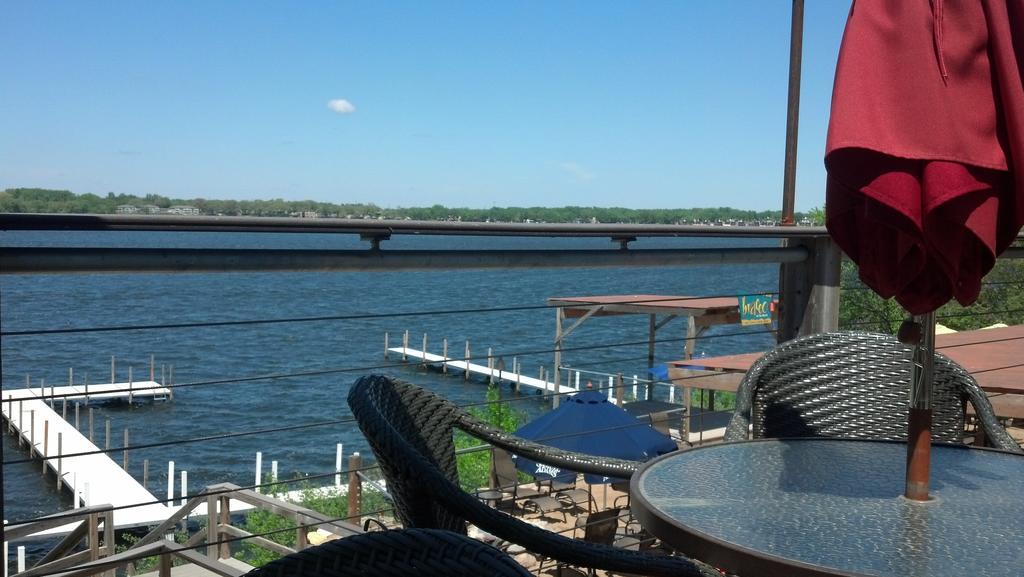 Arnolds Park Bridges Bay Resort מראה חיצוני תמונה